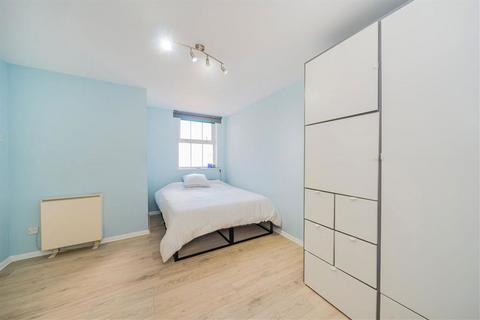 1 bedroom flat to rent, Lambeth Road, London SE1