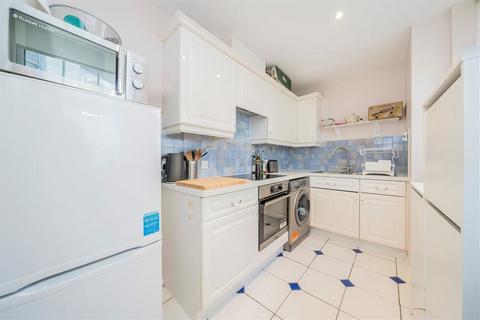 1 bedroom flat to rent, Lambeth Road, London SE1