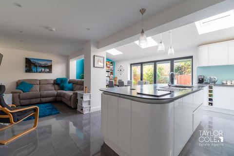 4 bedroom detached house for sale, Cumberland Drive, Tamworth