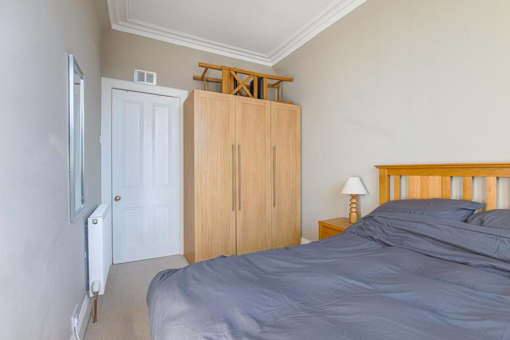 Bed2