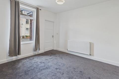 3 bedroom end of terrace house to rent, Bentinck Road, Shuttlewood
