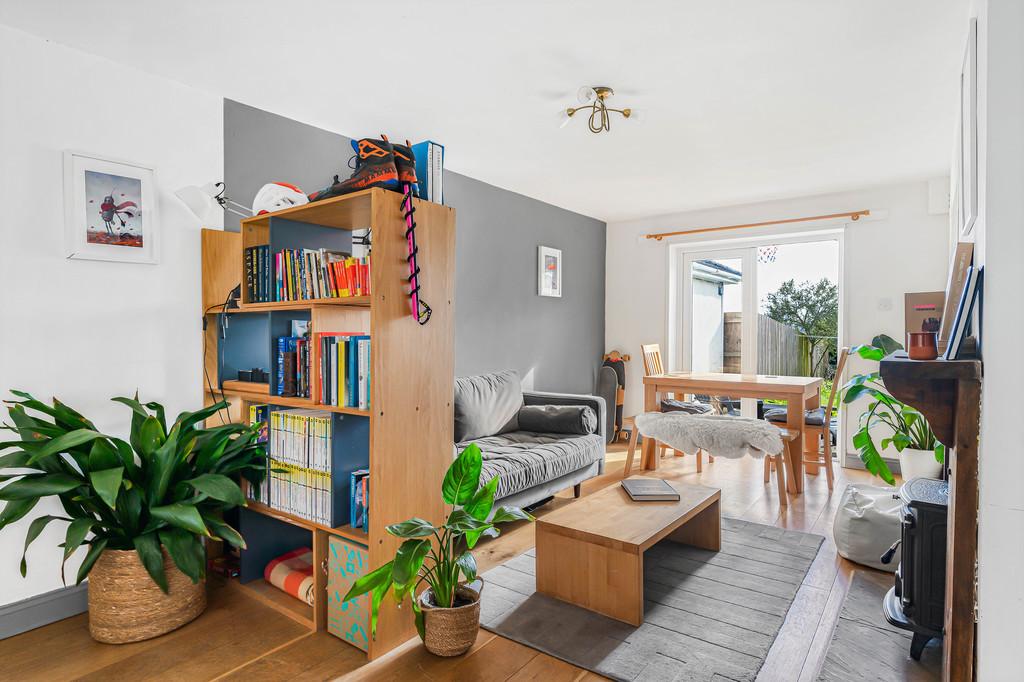 Living room (2)