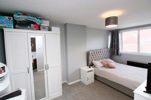 3 bedroom end of terrace house for sale, Darkfield Way Woolavington, Bridgwater TA7
