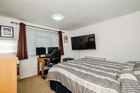 2 bedroom flat for sale, St. Cuthmans Road, Steyning, West Sussex, BN44