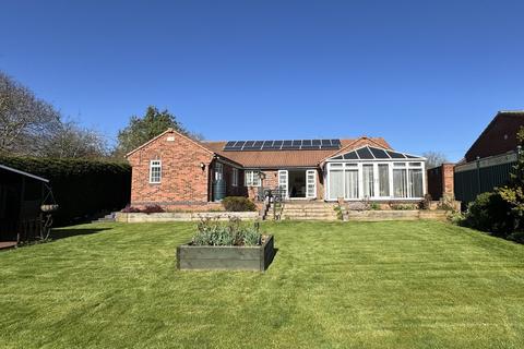4 bedroom detached bungalow for sale, Wrights Lane, Wymondham