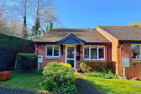 2 bedroom semi-detached bungalow for sale, Ashdene Gardens, Kenilworth