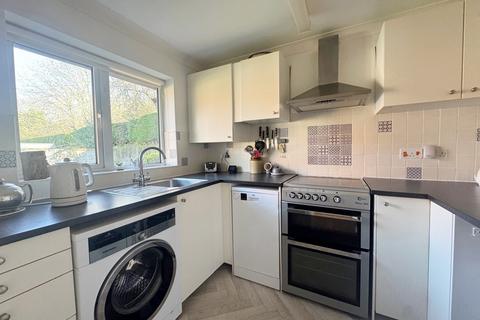 2 bedroom semi-detached bungalow for sale, Ashdene Gardens, Kenilworth