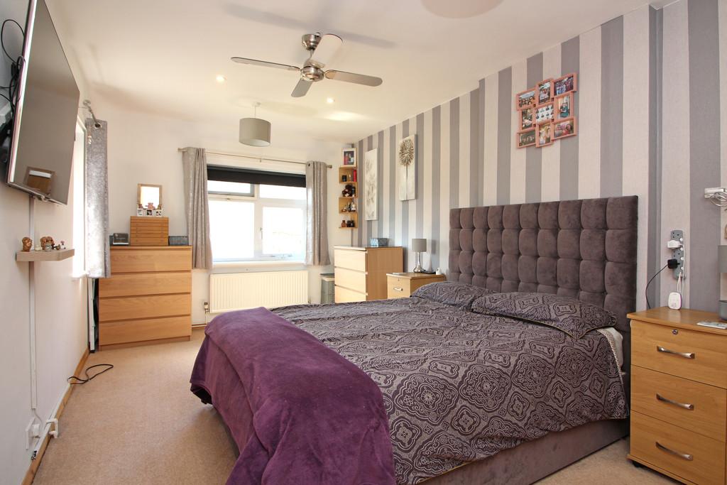 Bed1