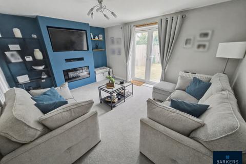 3 bedroom end of terrace house for sale, Rochester Road, Birstall, Batley