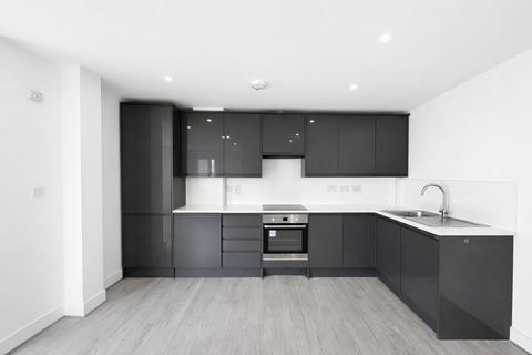 2 bedroom flat to rent, Glengall Road, Edgware HA8