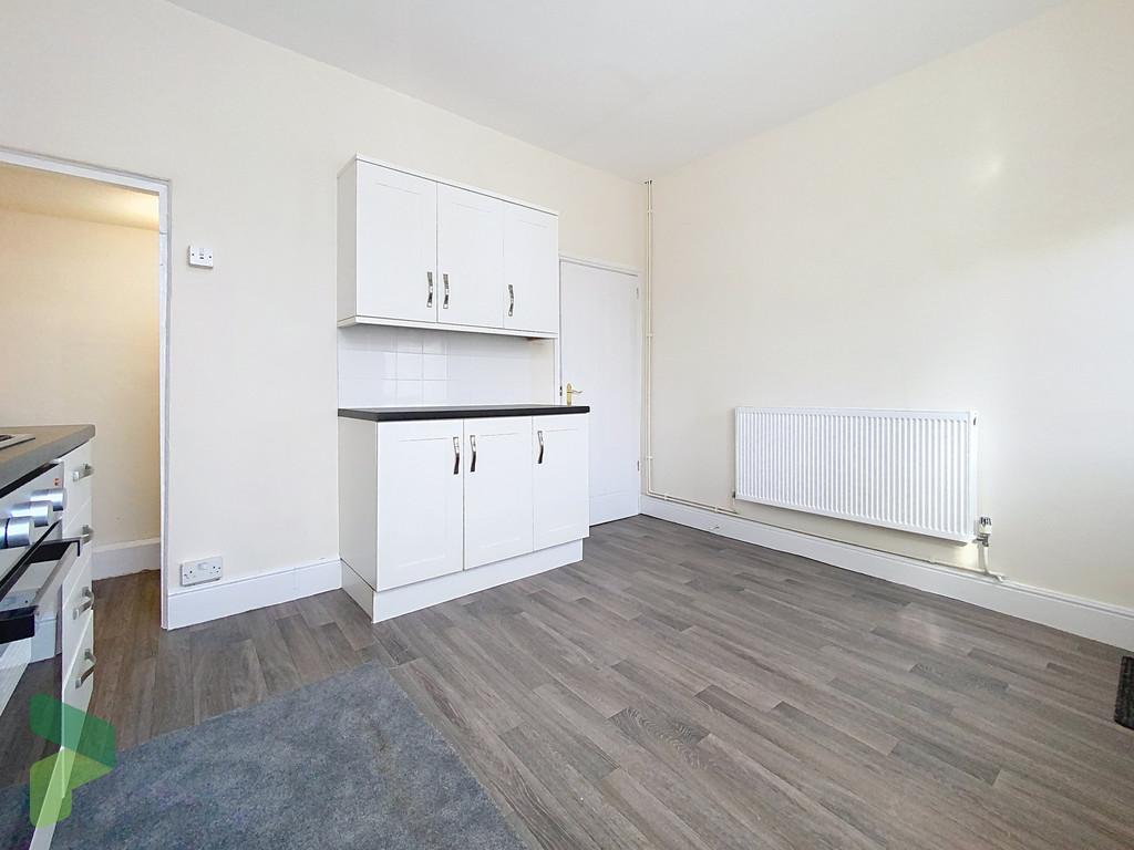 Fitted Dining Kitchen