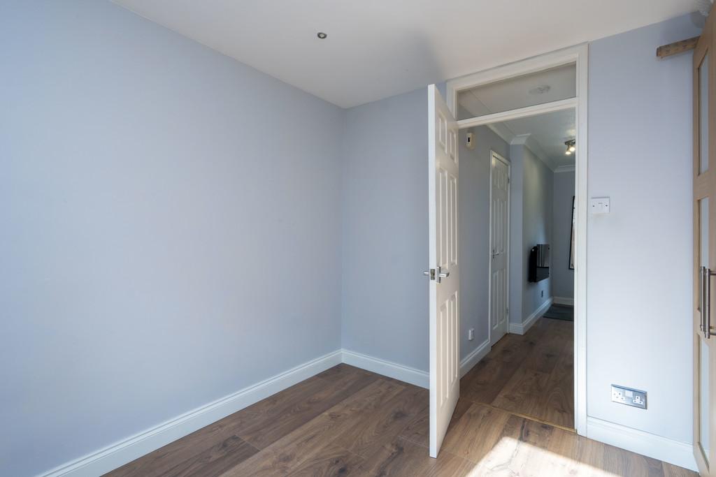 16 - 7 Glamis Gardens, Polmont, FK2 0 YJ (10)