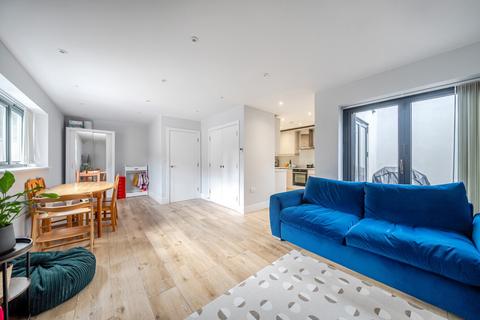 undefined, Gorringe Park Avenue, Mitcham, Surrey, CR4