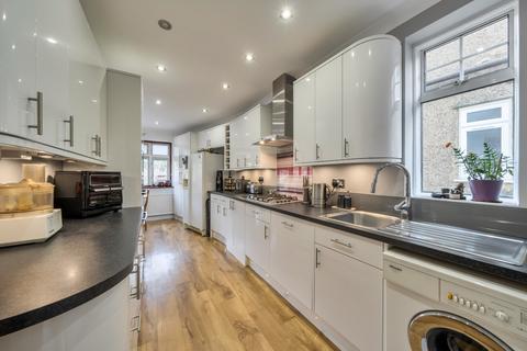 4 bedroom semi-detached house for sale, Meadway, Barnet, EN5
