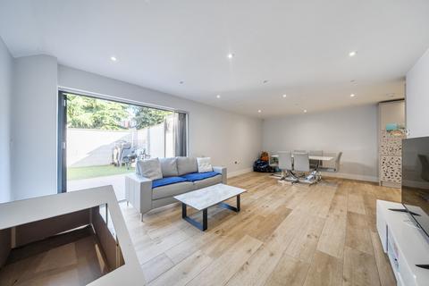 undefined, Gorringe Park Avenue, Mitcham, Surrey, CR4
