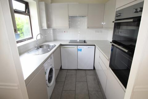 2 bedroom terraced house to rent, Broadfields, Littlemore OX4