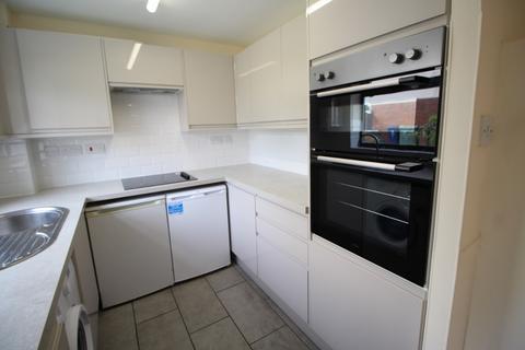 2 bedroom terraced house to rent, Broadfields, Littlemore OX4