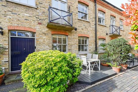 undefined, Hardwicke Mews, Islington, London, WC1X