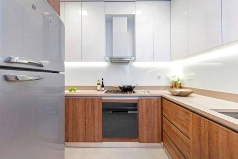4 bedroom flat to rent, Vicarage Gate, Kensington, London, W8