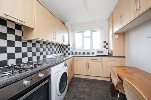 3 bedroom flat to rent, Ernest Street, Mile End, London, E1
