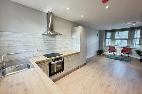 2 bedroom apartment to rent, Meanley Road, London E12