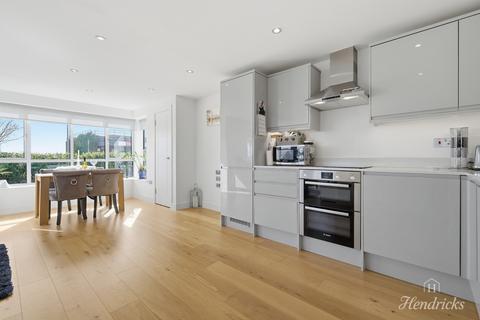 undefined, The Ridgeway, Westcliff-on-sea, SS0 8