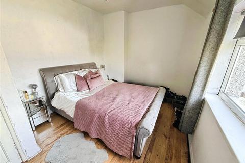 3 bedroom end of terrace house for sale, Lloyds Terrace, Doncaster DN7