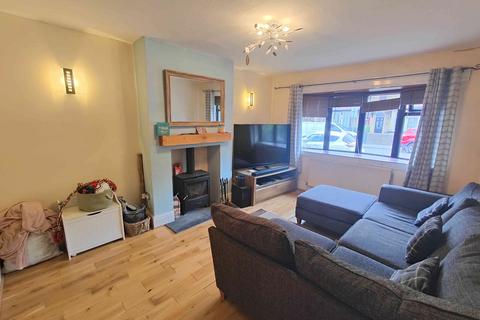 3 bedroom end of terrace house for sale, Brighouse Road, Hipperholme HX3