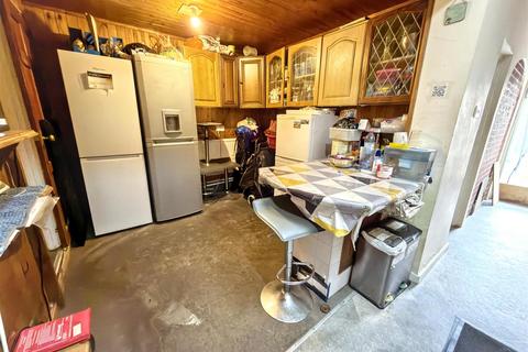 3 bedroom terraced house for sale, Corporation Street, London