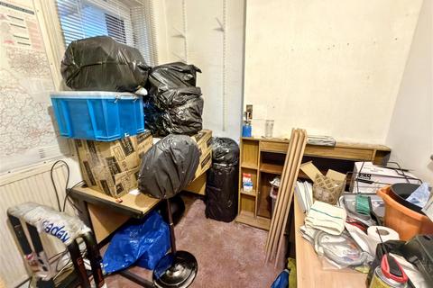 3 bedroom terraced house for sale, Corporation Street, London