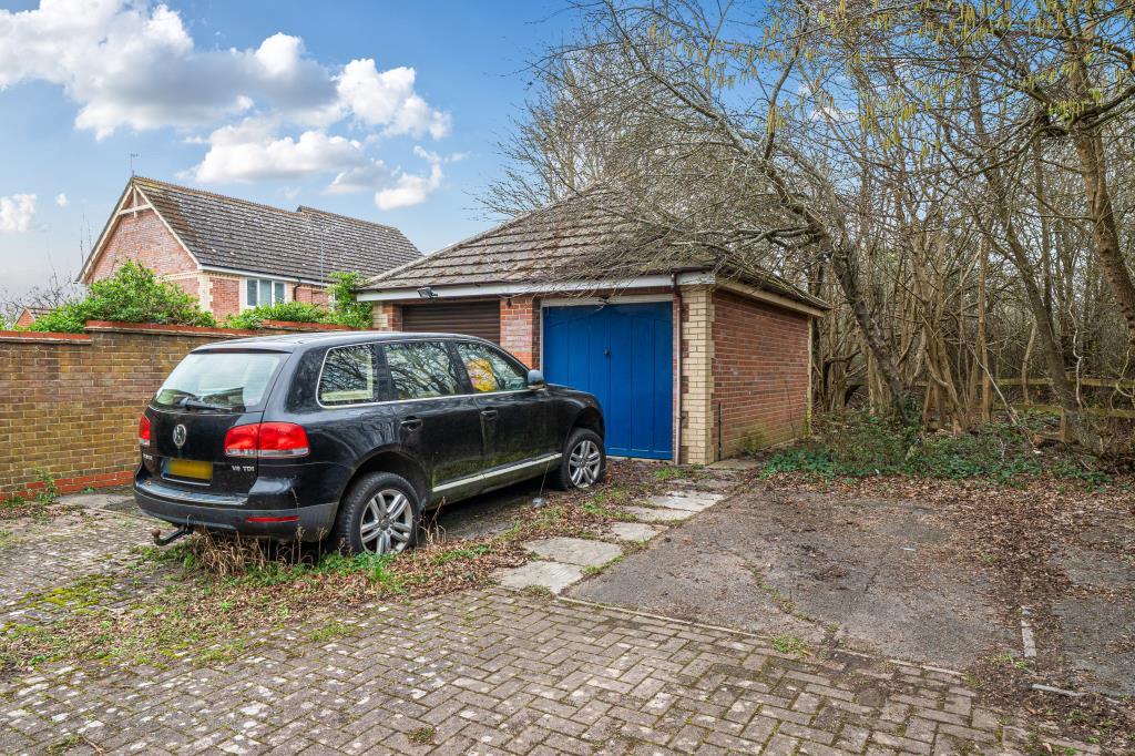 Garage Area