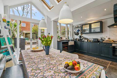 3 bedroom terraced house for sale, Lillian Road, Barnes, London