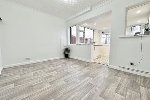 undefined, Grove Crescent, Grimsby DN32
