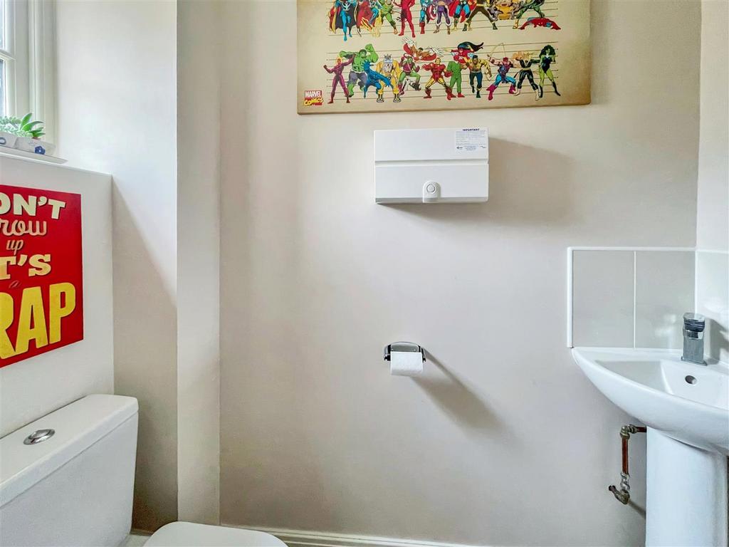 Cloakroom a.jpg