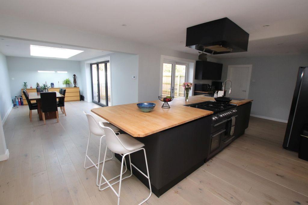 Kitchen dining...