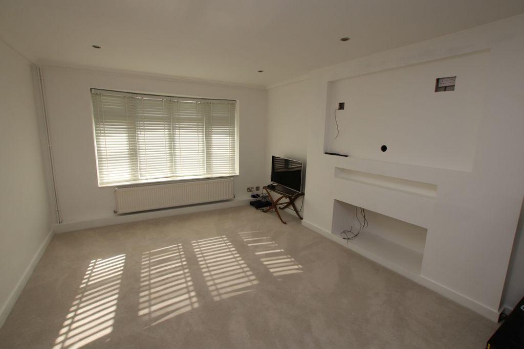 Lounge photo 2