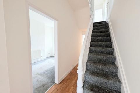 3 bedroom terraced house for sale, ALEXANDRA ROAD, GRIMSBY