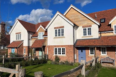 3 bedroom terraced house for sale, The Street, Ewhurst