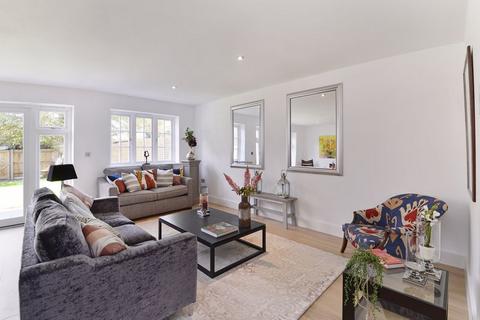 3 bedroom terraced house for sale, The Street, Ewhurst