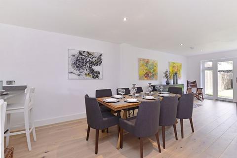 3 bedroom terraced house for sale, The Street, Ewhurst