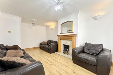 3 bedroom semi-detached house for sale, Beddow Avenue, Bilston
