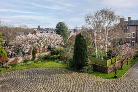 4 bedroom townhouse for sale, Townwell Court, Welsh Row, Nantwich