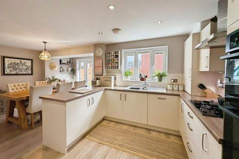 5 bedroom detached house for sale, Marshall Green Way, Whitley Bay NE25