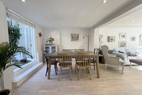 undefined, Kingsdown