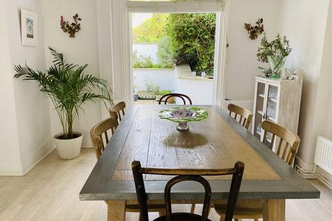 undefined, Kingsdown