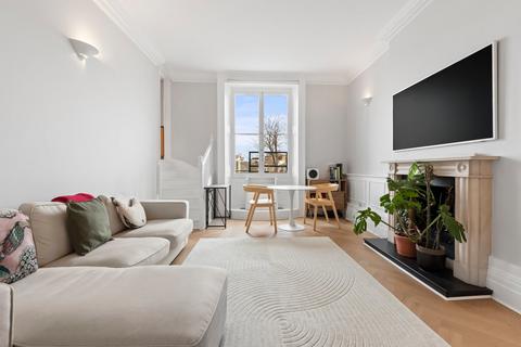 2 bedroom flat to rent, Cornwall Gardens, South Kensington, London