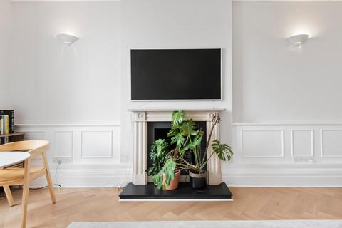 2 bedroom flat to rent, Cornwall Gardens, South Kensington, London