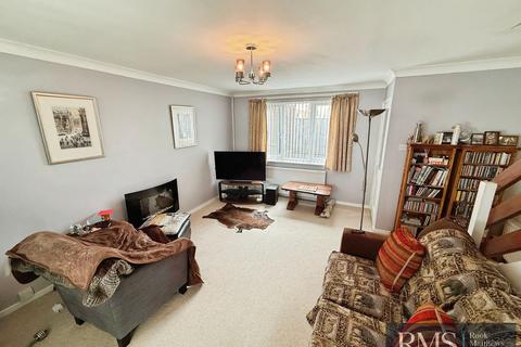 3 bedroom end of terrace house for sale, Warbeck Close, Newcastle Upon Tyne NE3