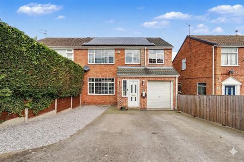 undefined, Manor Garth, Walton, Wakefield, West Yorkshire, WF2