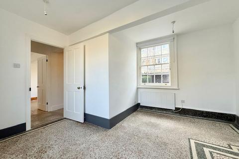 undefined, Graham Street, N1